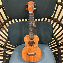 Load image into Gallery viewer, KoAloha KCM-10 Concert Ukulele #2510152
