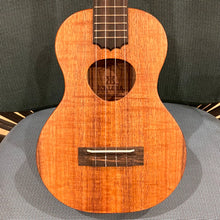 Load image into Gallery viewer, KoAloha KCM-10 Concert Ukulele #2510152
