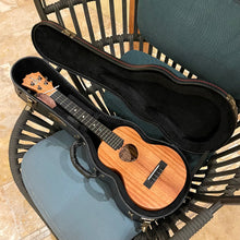 Load image into Gallery viewer, KoAloha KTM-10 Tenor Ukulele #2510261
